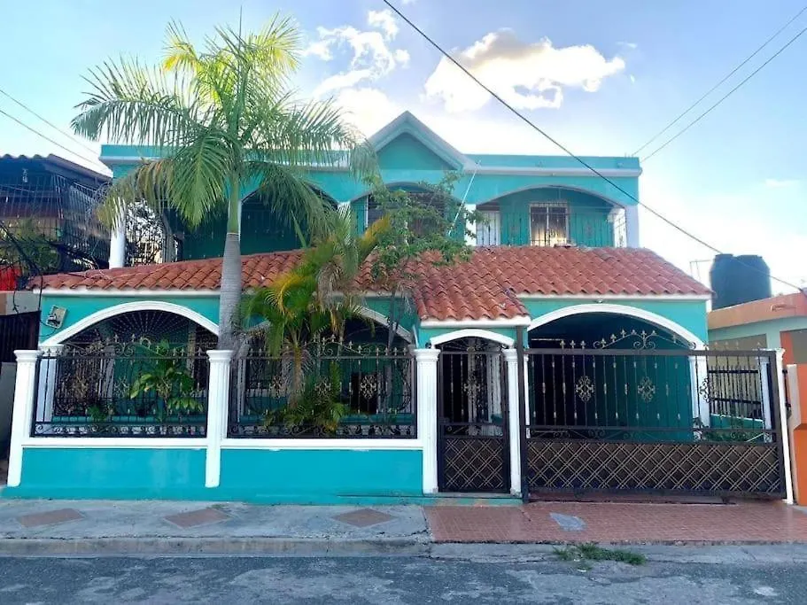 Casa-Hogar Moises Apartment Los Tres Brazos